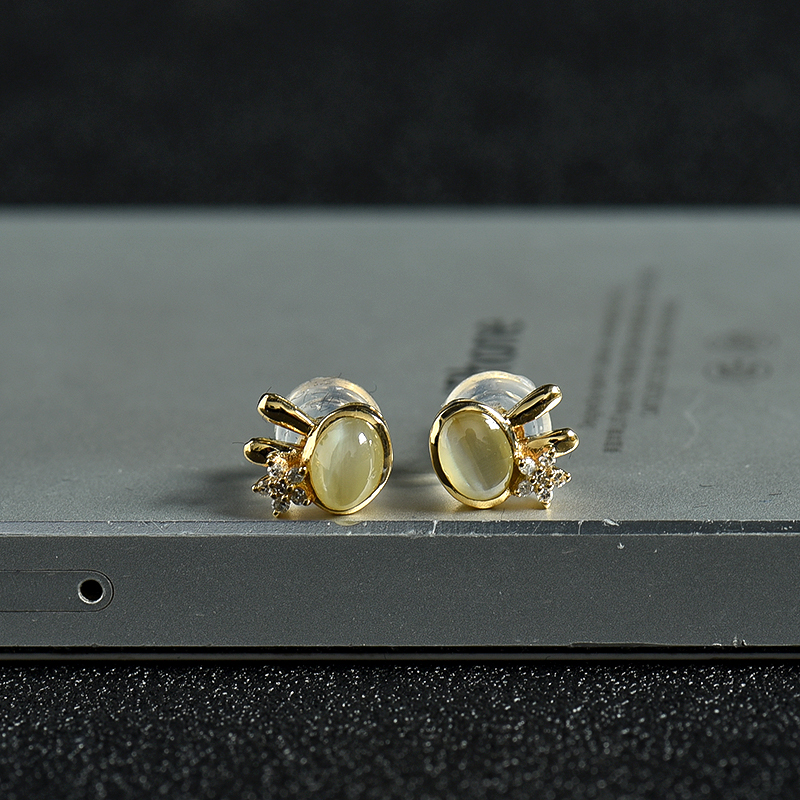 18k天然绿色金绿宝石猫眼耳钉-红掌柜