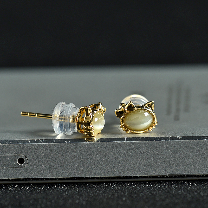 天然绿色金绿宝石猫眼耳钉-红掌柜