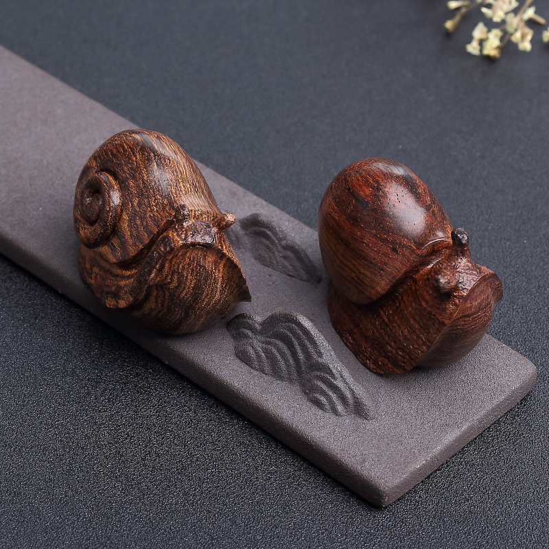 海南黄花梨蜗牛手把件-红掌柜