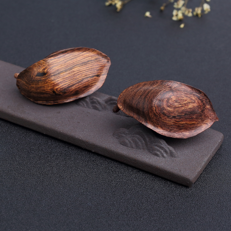 天然黄花梨手把件-红掌柜