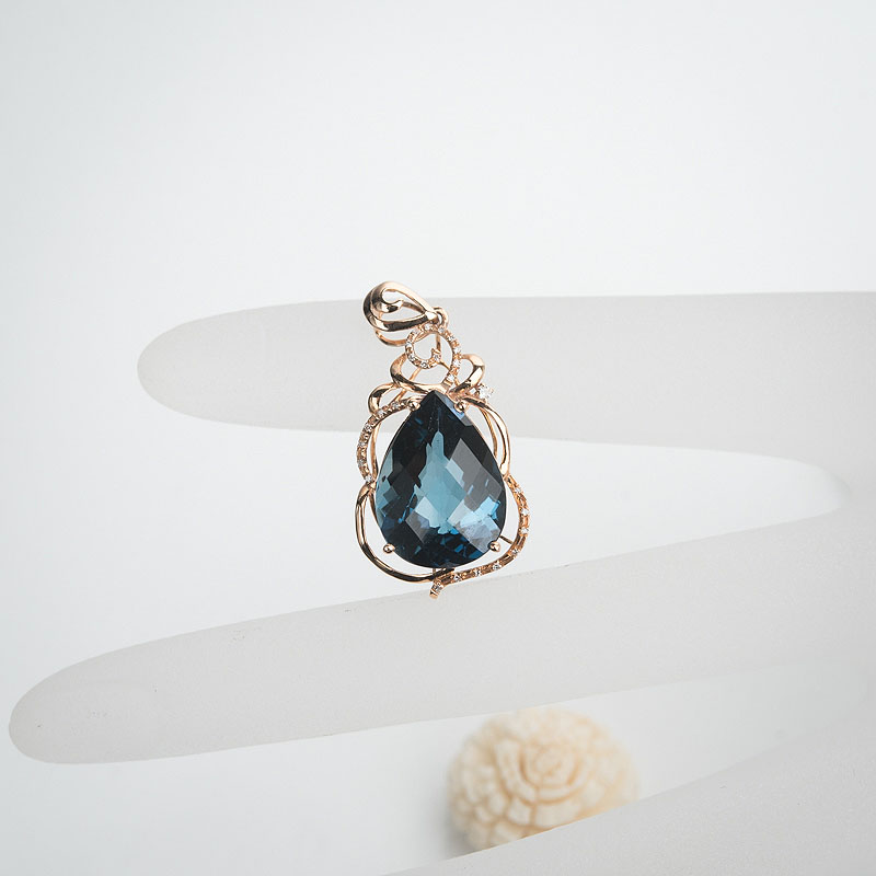 18k镶蓝色托帕石吊坠-红掌柜