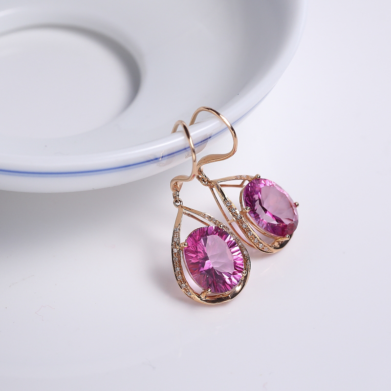 镶钻托帕石耳环-红掌柜