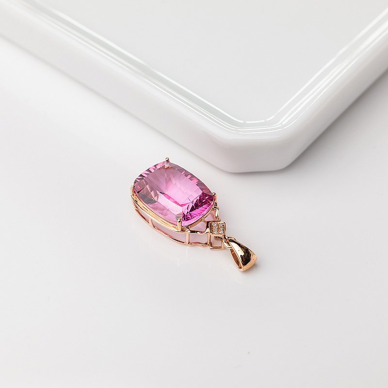 18K金镶钻粉色托帕石吊坠-红掌柜