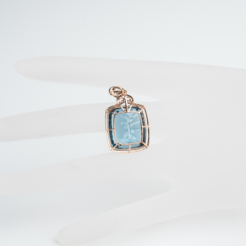 伦敦蓝托帕石吊坠-红掌柜