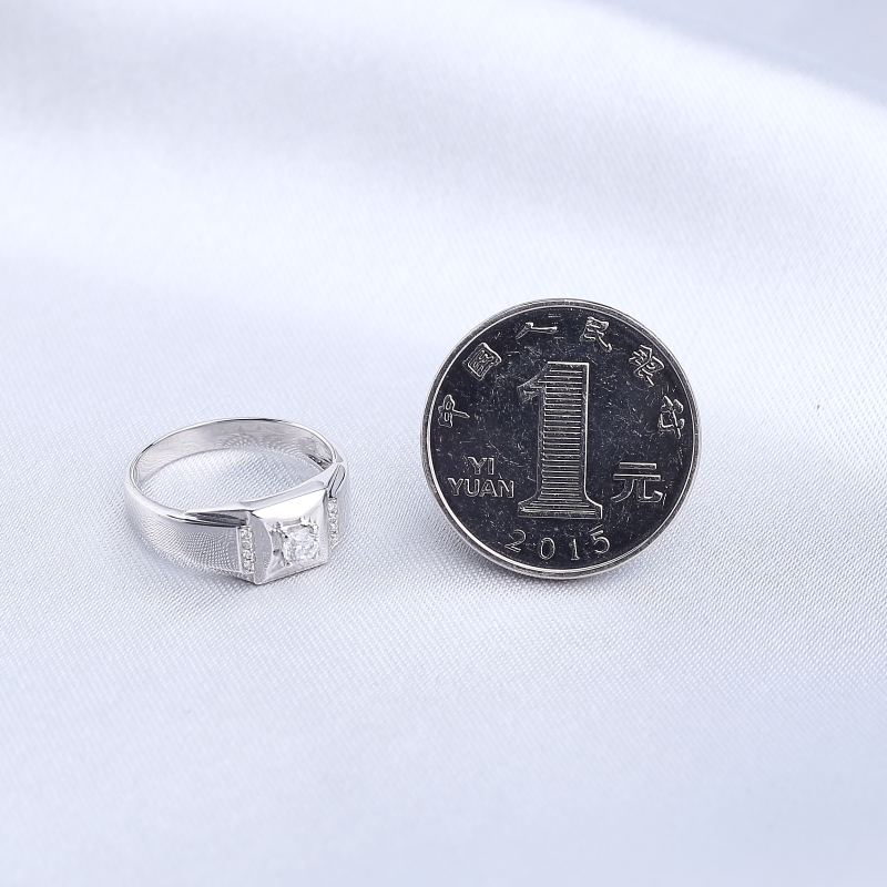 18K金镶钻戒指-红掌柜