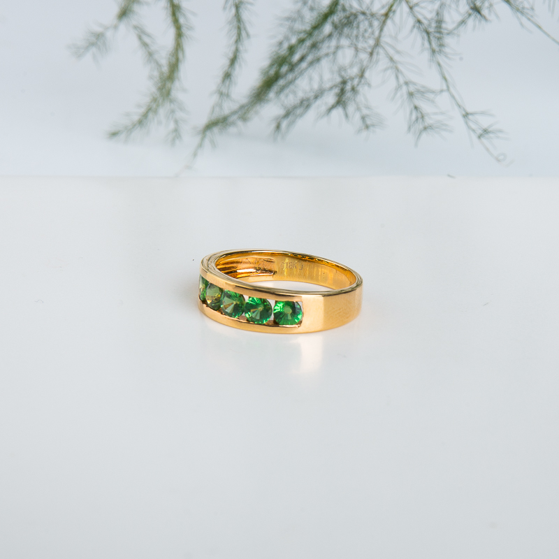 18K沙弗莱戒指-红掌柜