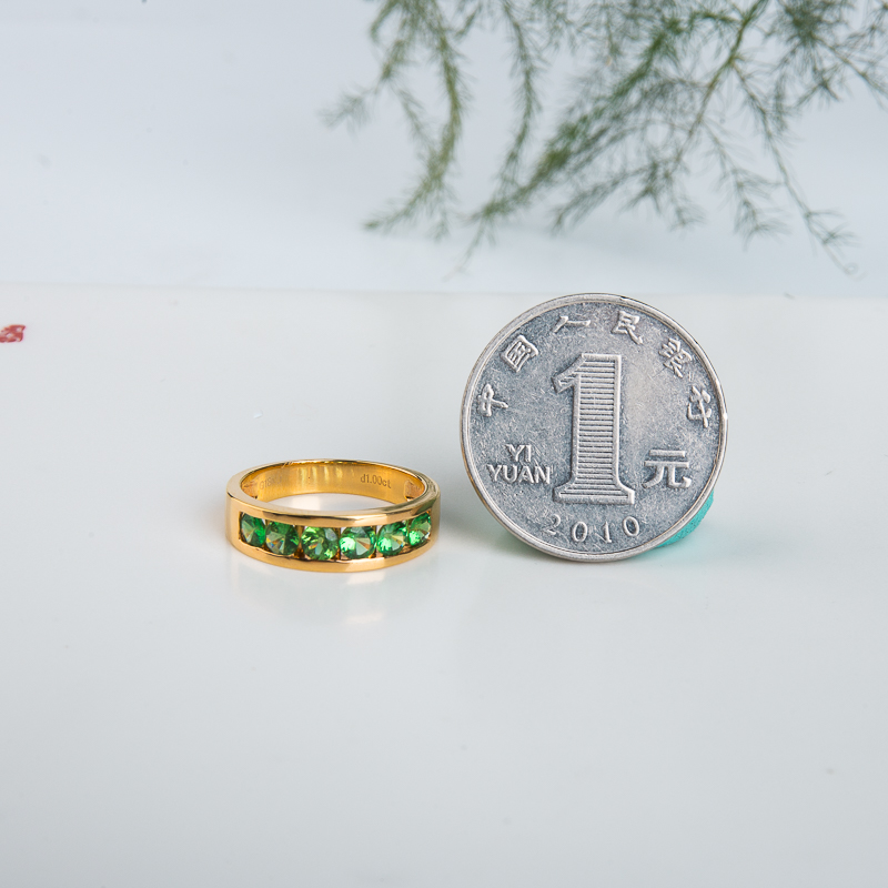 18K沙弗莱戒指-红掌柜