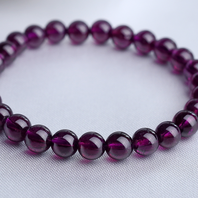 6.5mm巴西天然石榴石手串-红掌柜