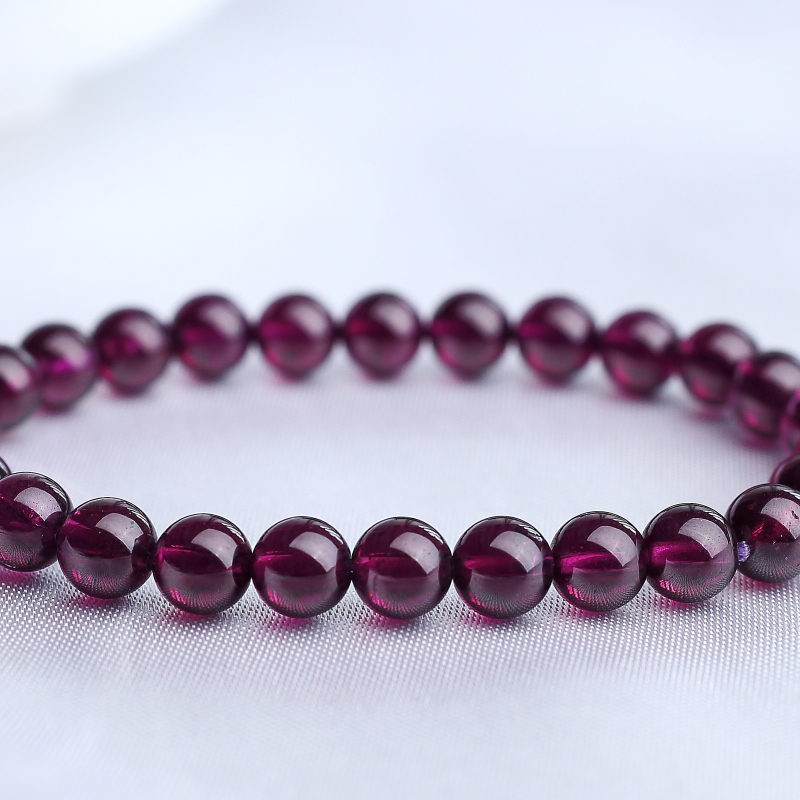 6.5mm巴西天然石榴石手串-红掌柜