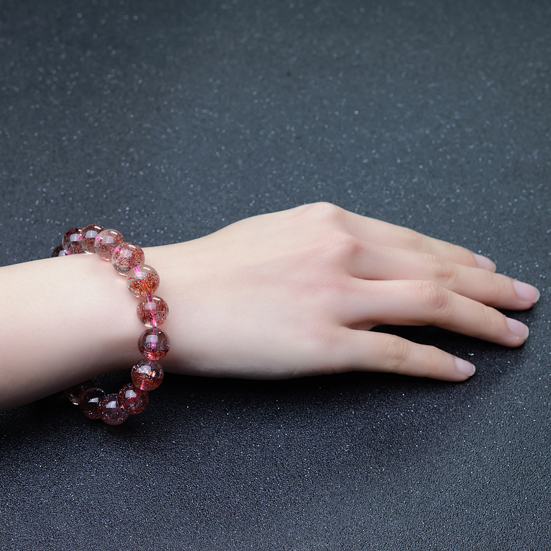 马达加斯加草莓晶手串-红掌柜