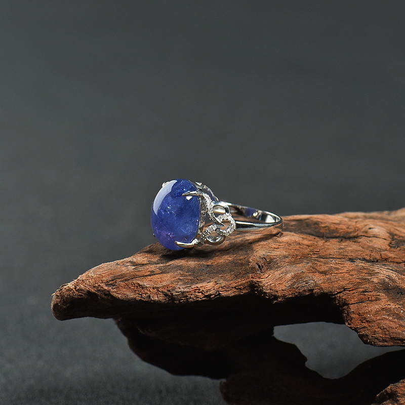 18K镶钻坦桑石椭圆戒指 - 红掌柜