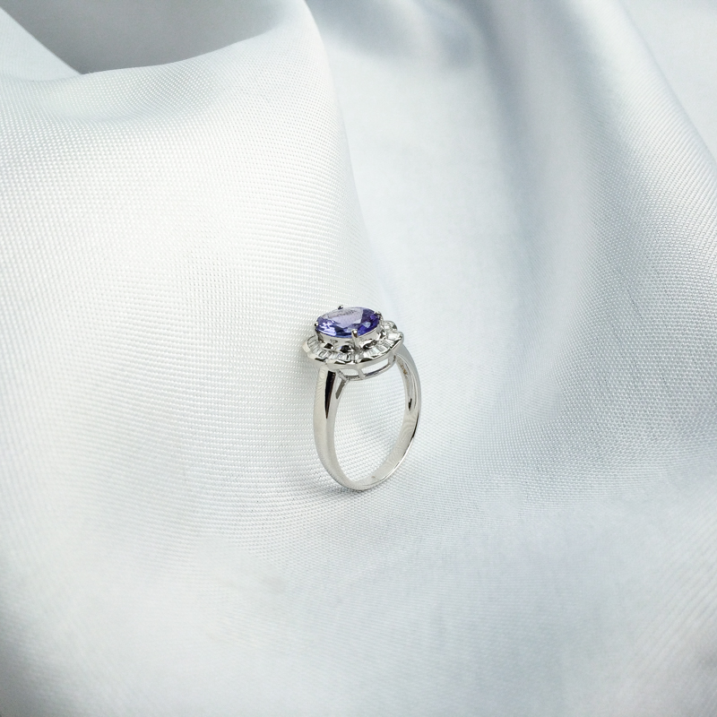 18k镶坦桑石戒指 - 红掌柜