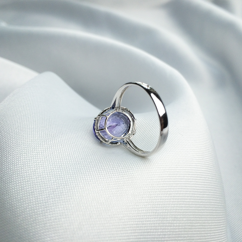 18K镶坦桑石戒指 - 红掌柜