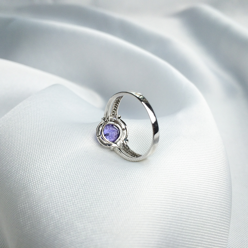 18K镶坦桑石戒指 - 红掌柜