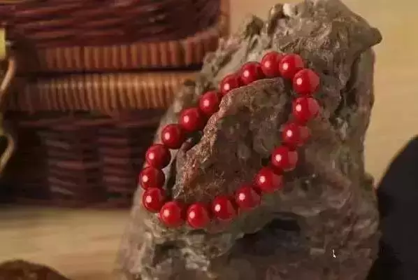 红珊瑚手串-红掌柜