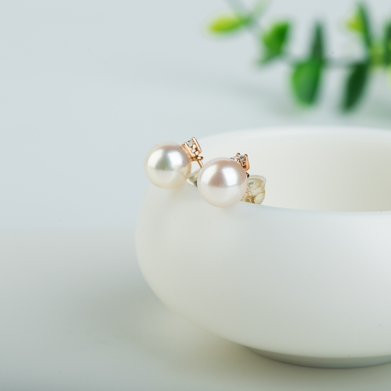 18k白色珍珠耳钉-红掌柜