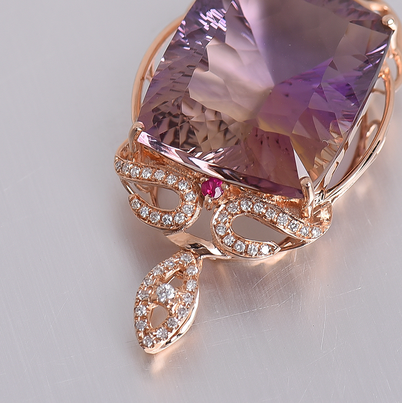 天然水晶吊坠-红掌柜