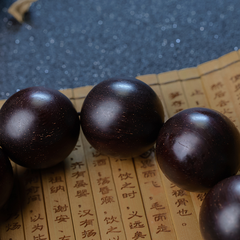 天然小叶紫檀单圈手串-红掌柜