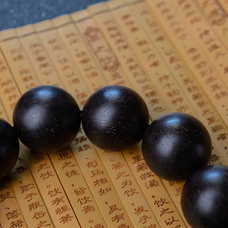 天然小叶紫檀单圈手串-红掌柜