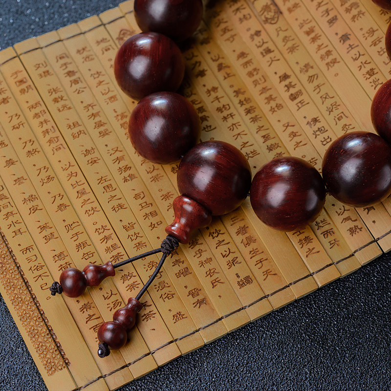 鸡血红小叶紫檀手串-红掌柜