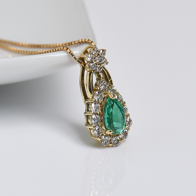 18K金镶钻蓝绿色祖母绿刻面项链-红掌柜