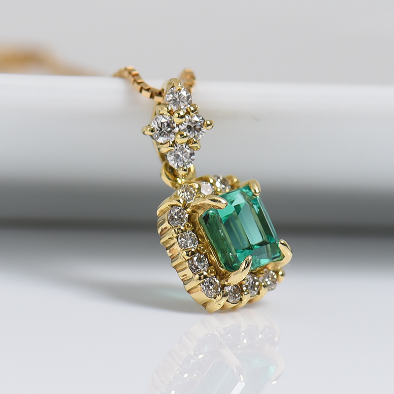 18K金镶钻蓝绿色祖母绿项链-红掌柜