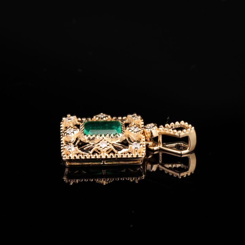 蓝绿色祖母绿刻面吊坠-红掌柜