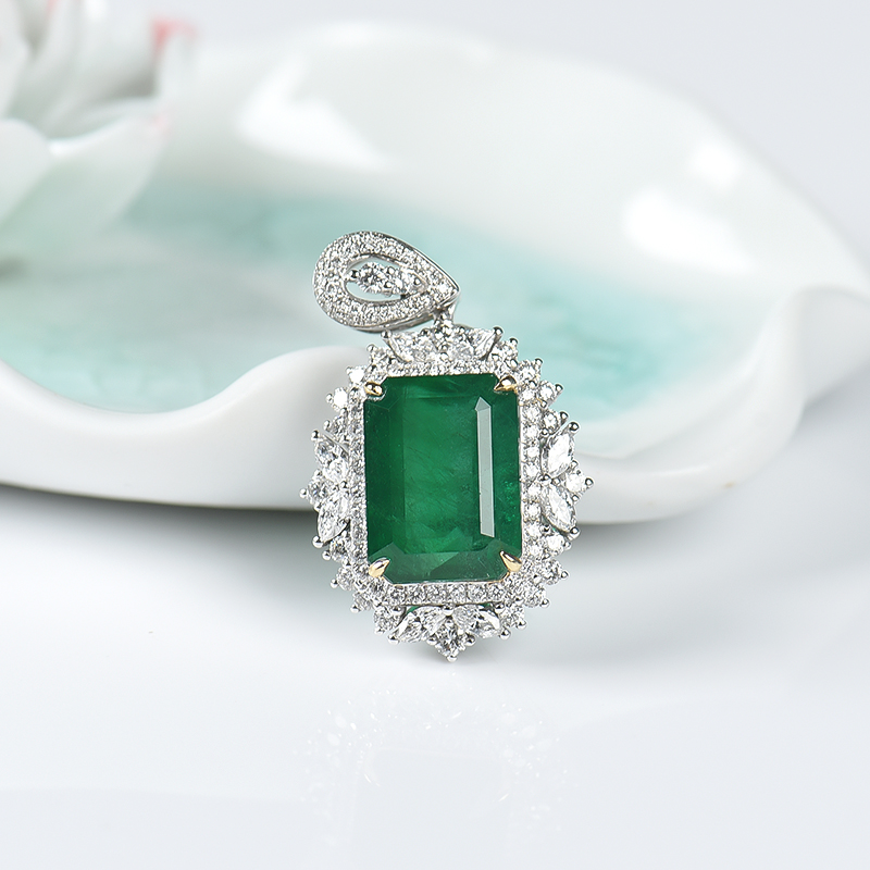 18K祖母绿吊坠-红掌柜