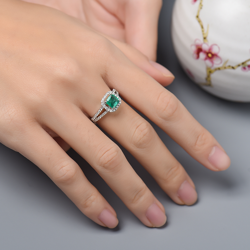 天然祖母绿刻面戒指-红掌柜