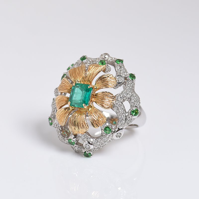 天然18K白金镶钻鲜绿祖母绿刻面戒指 - 红掌柜