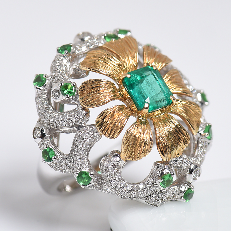 哥伦比亚18K白金镶钻鲜绿祖母绿刻面戒指 - 红掌柜