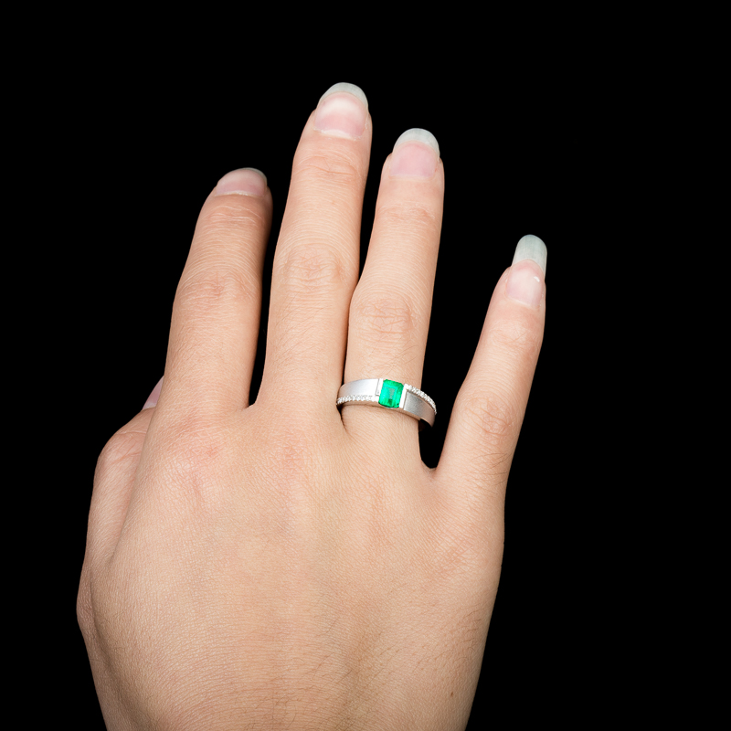 18K蓝绿祖母绿戒指-红掌柜