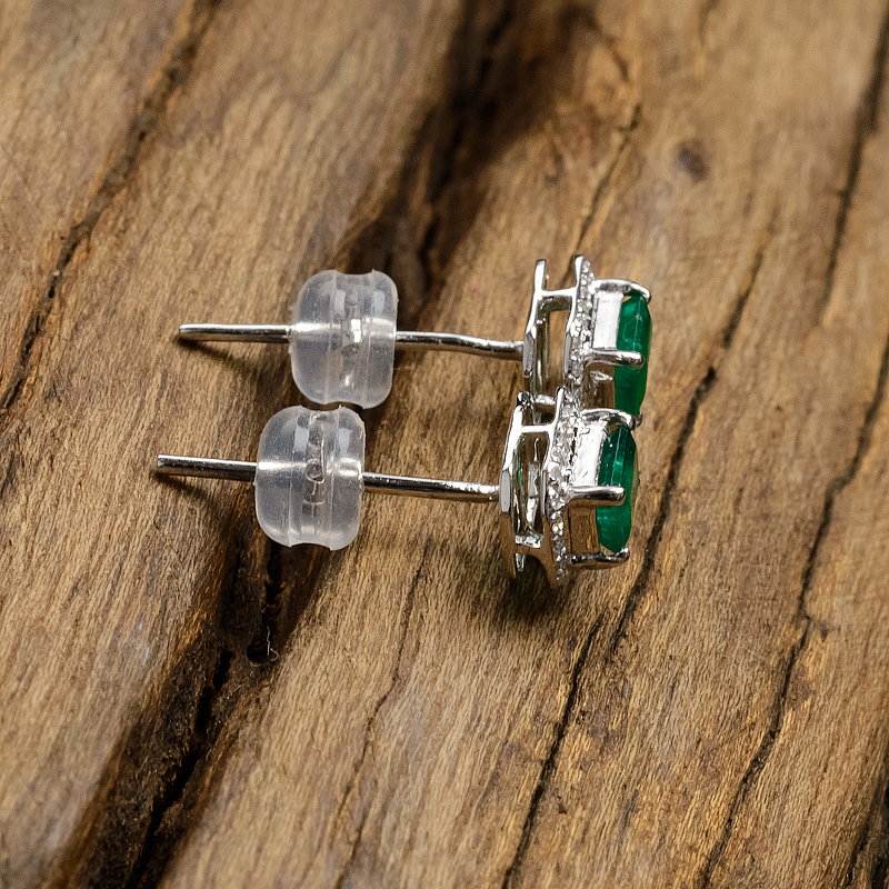 18K金镶钻祖母绿耳钉-红掌柜