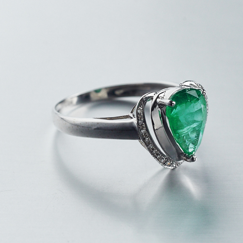 金镶钻哥伦比亚天然祖母绿宝石戒指-红掌柜