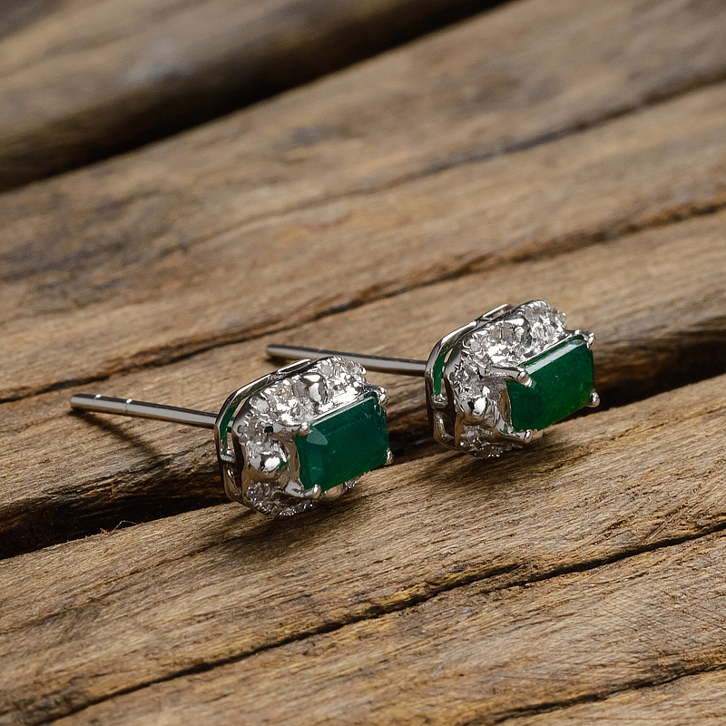 金镶钻哥伦比亚祖母绿耳钉-红掌柜