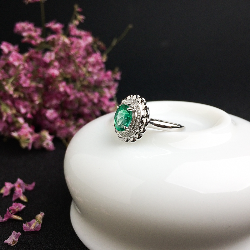 18K金镶钻祖母绿戒指 - 红掌柜