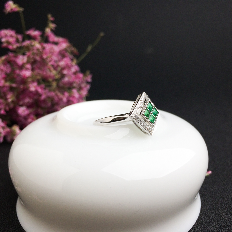 天然18K金镶钻祖母绿戒指 - 红掌柜