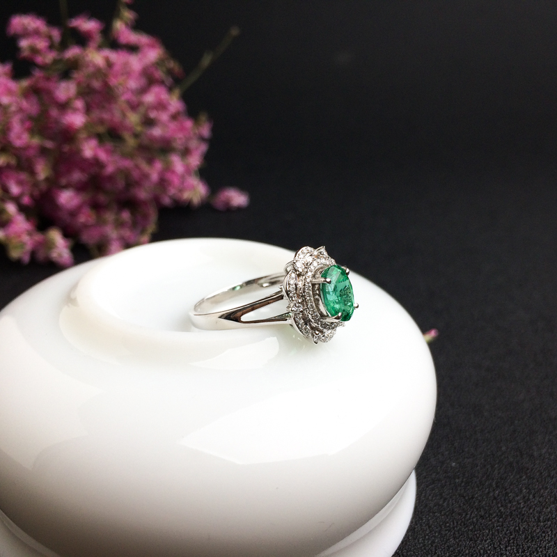 18K金镶钻祖母绿戒指 - 红掌柜