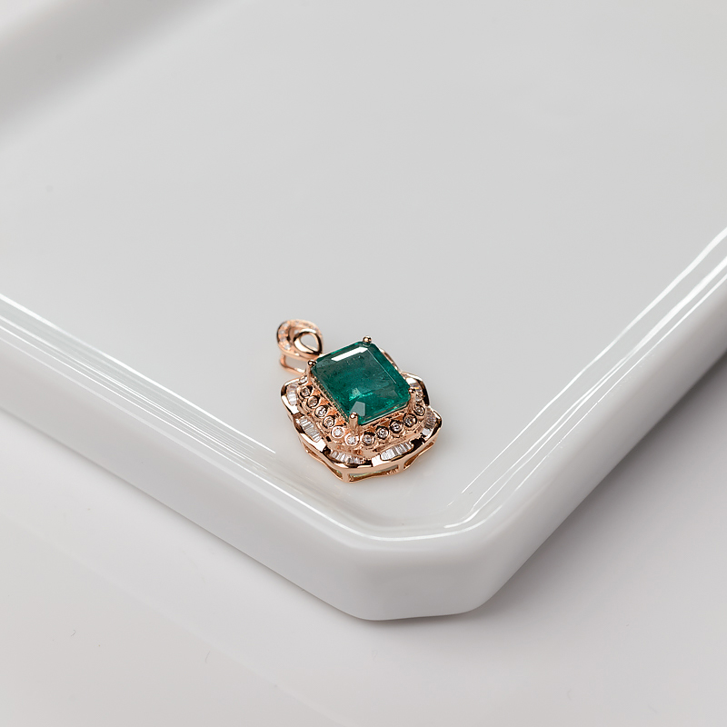 祖母绿吊坠-红掌柜