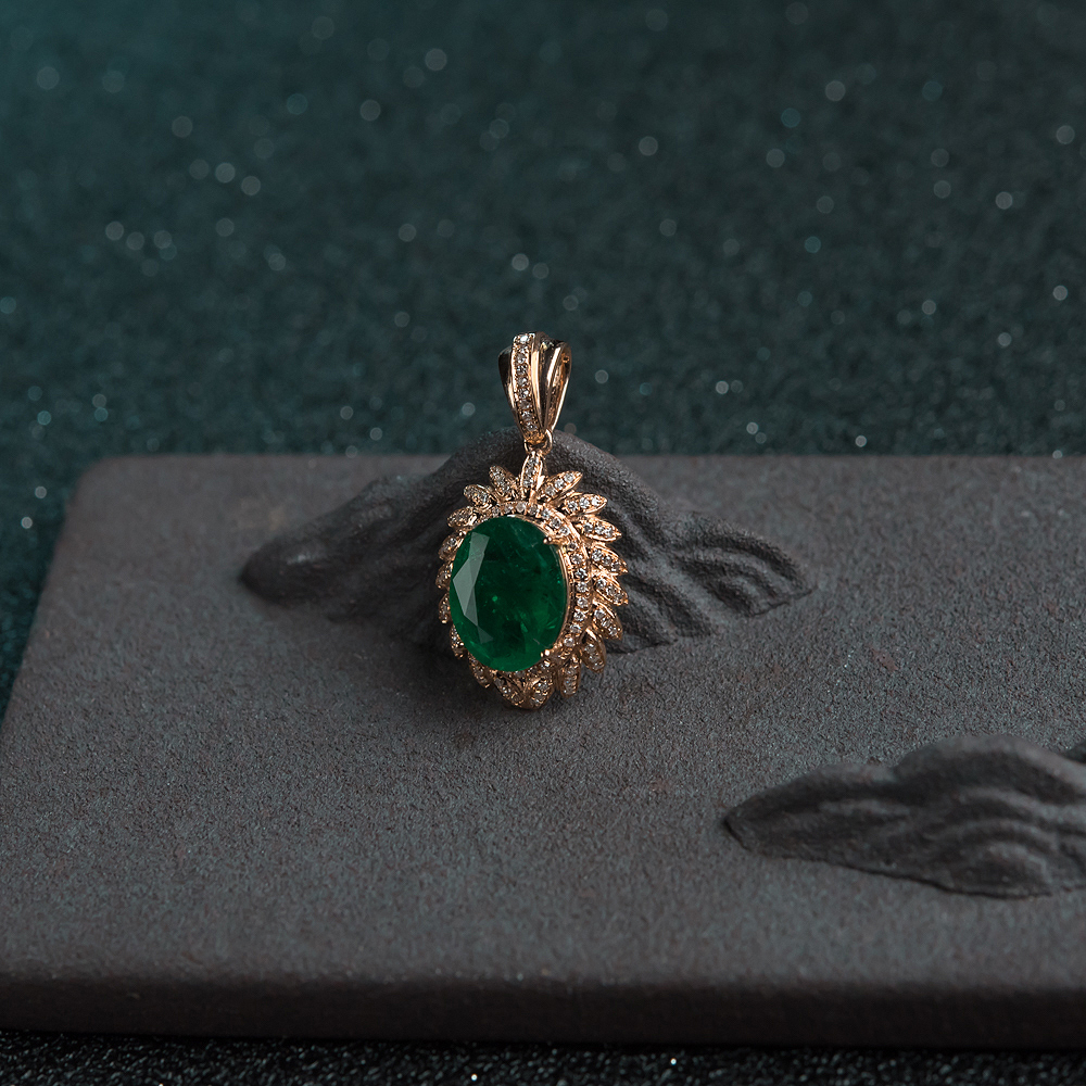 18K鲜绿祖母绿吊坠-红掌柜