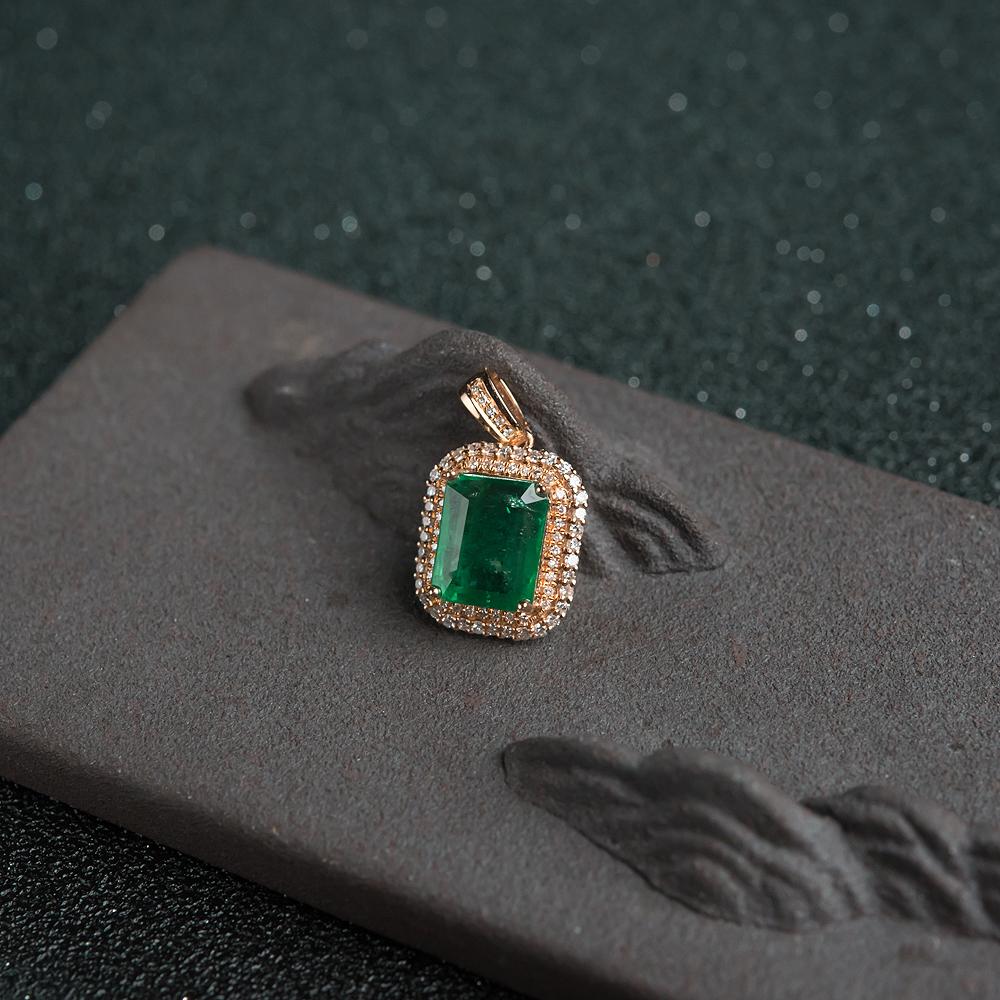 18K鲜绿祖母绿吊坠-红掌柜