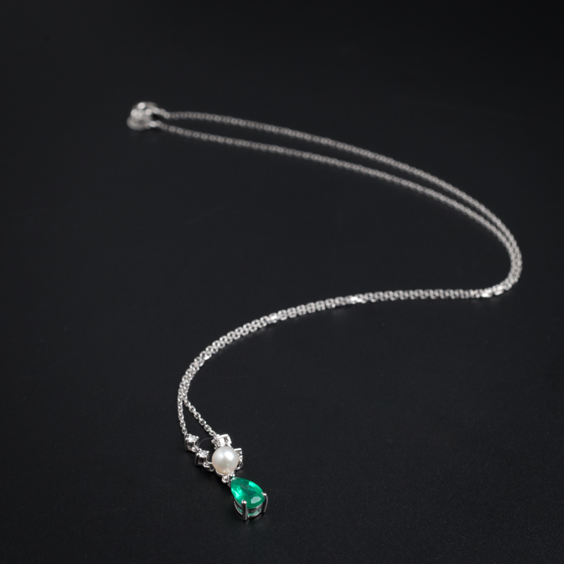 18K金镶嵌祖母绿项链-红掌柜