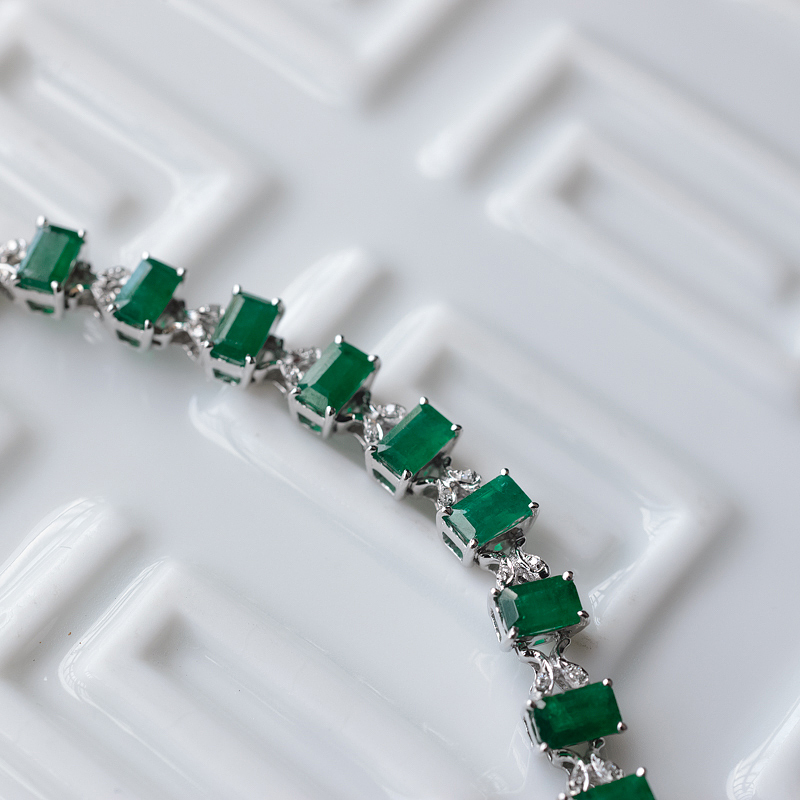 18K金镶钻祖母绿手链-红掌柜