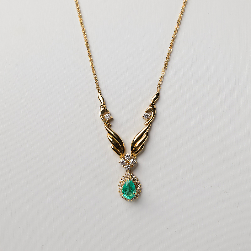 18K金镶钻天然祖母绿项链-红掌柜