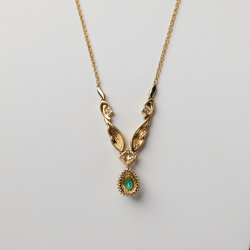 鲜绿祖母绿项链-红掌柜