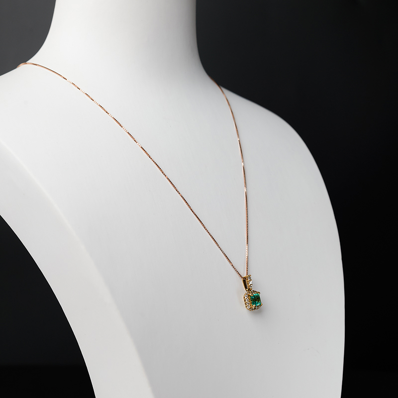 18K金镶钻鲜绿祖母绿吊坠-红掌柜