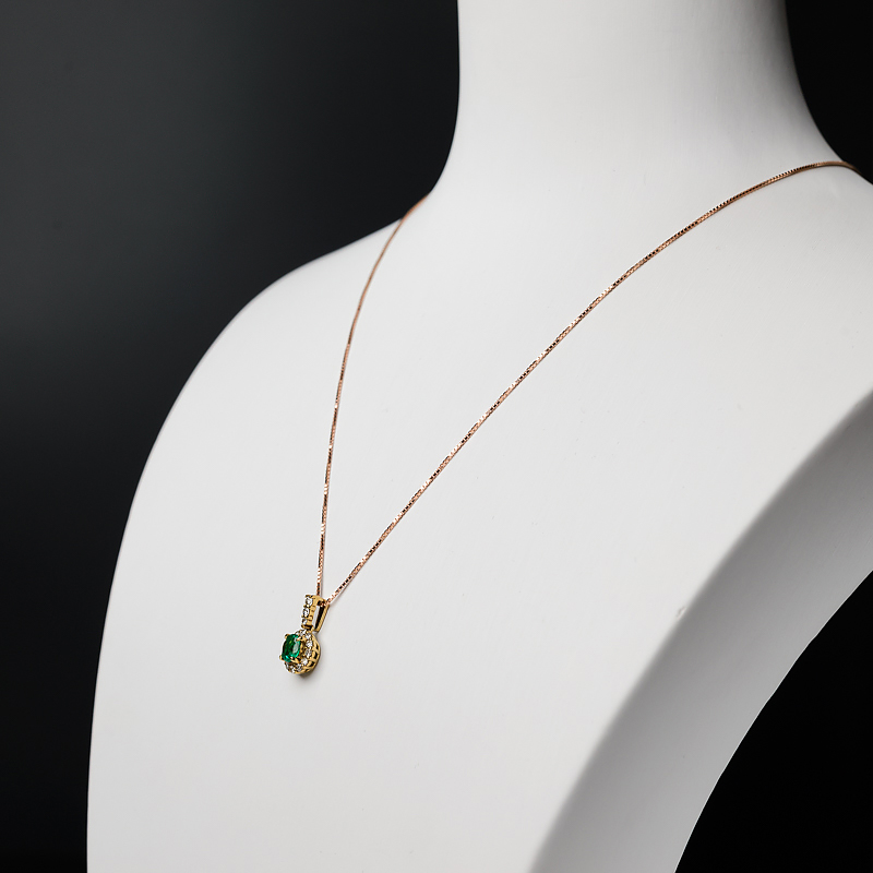 天然鲜绿祖母绿吊坠-红掌柜