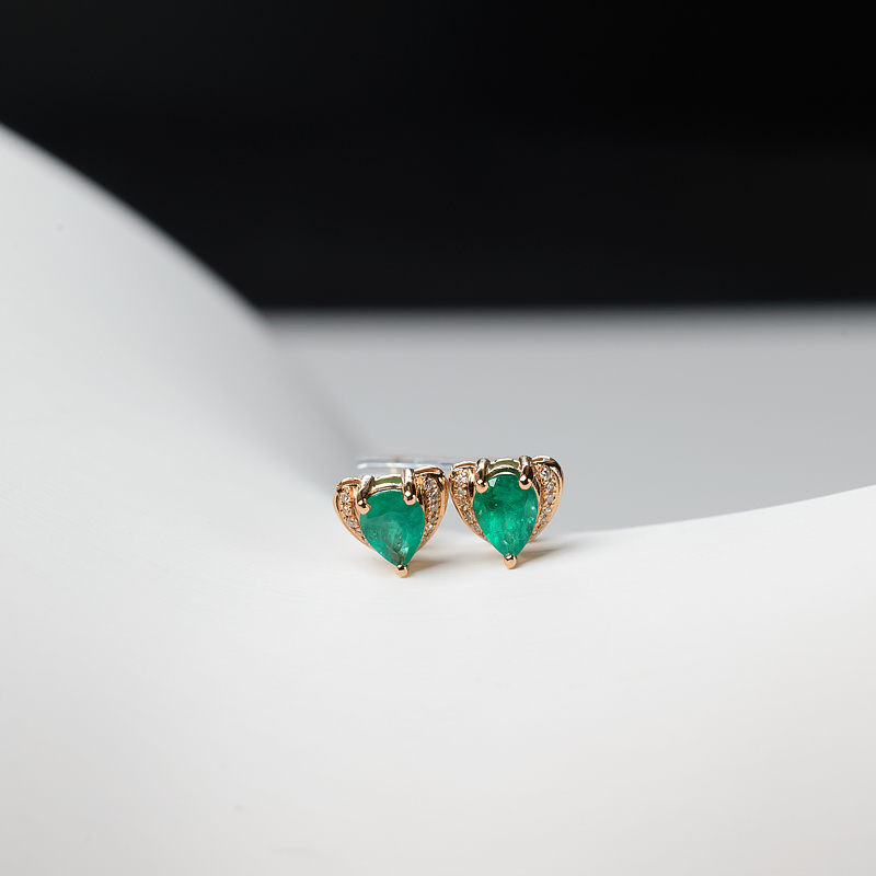 18K金镶钻天然鲜绿祖母绿耳钉-红掌柜