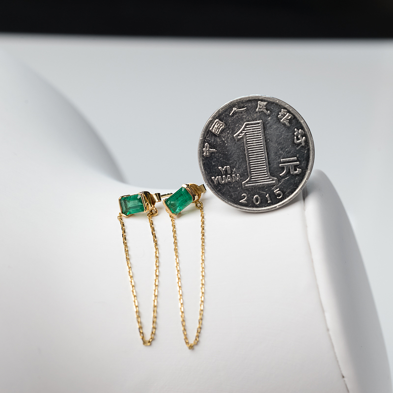 祖母绿耳钉-红掌柜