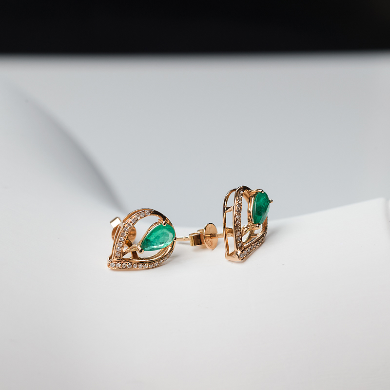 18K金镶钻祖母绿耳钉-红掌柜